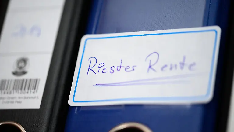 Riester Nachfolge: The Childless Saver’s Dilemma