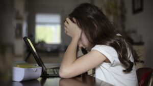 The Oat Milk Meltdown: How a Viral RBB Podcast Exposed Germany’s Financial Reality Gap