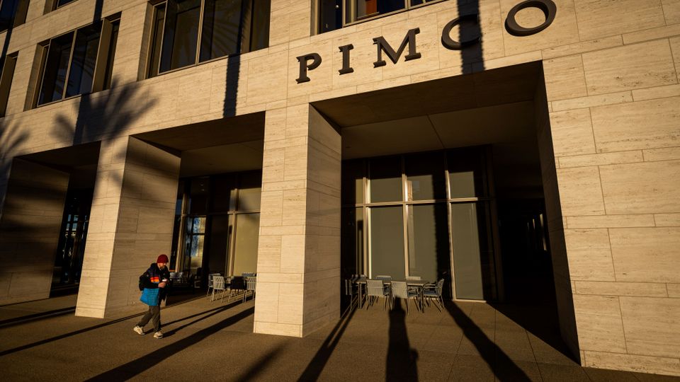 PIMCO headquarters in California: Diversification away from U.S. assets