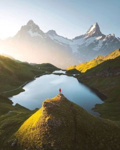 Should Swiss Investors Still Prefer Domestic Portfolios? The Raiffeisen Debate