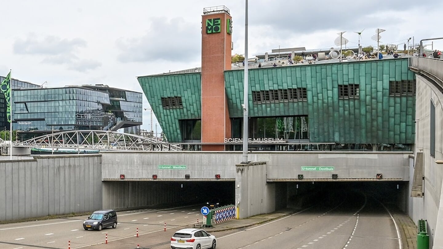 De tunnel uit 1968 heeft groot onderhoud nodig.