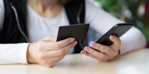 The €30 ‘Free’ Metal Card That Exposed Austria’s Digital Banking Transparency Problem