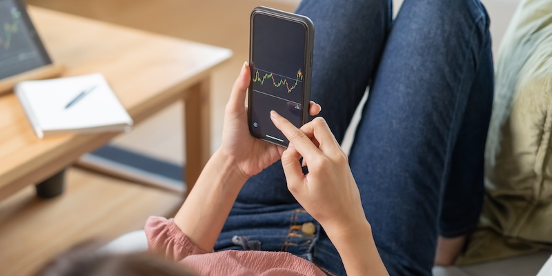 Private trader at home