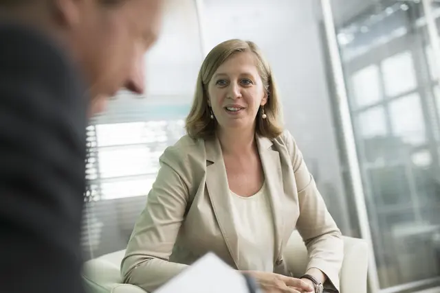 Noch am Mittwochabend meldete sich Finanzstaatssekretärin Barbara Eibinger-Miedl (ÖVP) zu Wort und erteilte eine klare Absage. (Archiv) | Foto: Prontolux